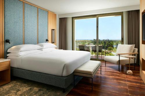 Letto o letti in una camera di Algarve Marriott Salgados Golf Resort & Spa