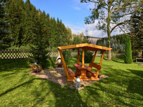 Κήπος έξω από το Scenic Stay in Rauschenbach