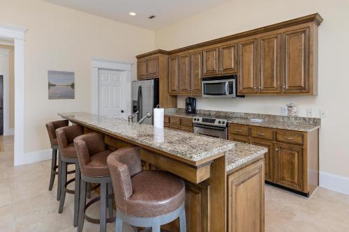Gallery image of Sea Point #302 in Saint Simons Island