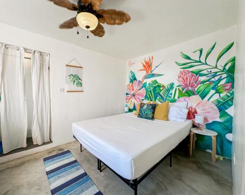 Ένα ή περισσότερα κρεβάτια σε δωμάτιο στο Paradise Point Barbados