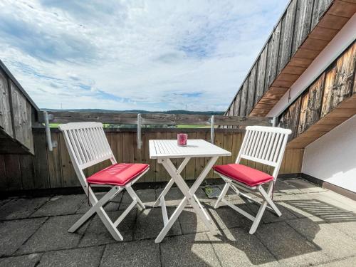 Μπαλκόνι ή βεράντα στο Apartment Schwarzwaldblick-26 by Interhome