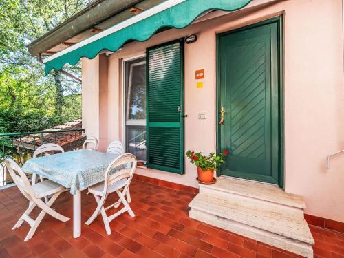 Balkón nebo terasa v ubytování Apartment La Rocca-2 by Interhome