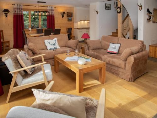 Chalet Dipankar by Interhome