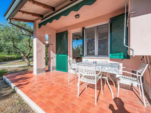 Balkón nebo terasa v ubytování Apartment La Rocca-1 by Interhome