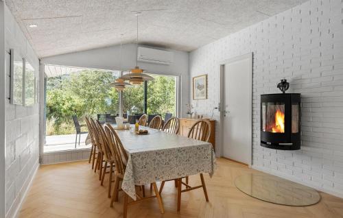 Fotografie z fotogalerie ubytování Cozy Home In Ålbæk With Wifi v destinaci Ålbæk