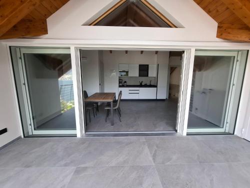 Kuchyň nebo kuchyňský kout v ubytování Terrazza Limonta