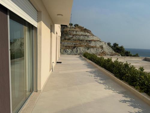 Luxury Escape with Stunning Sea View