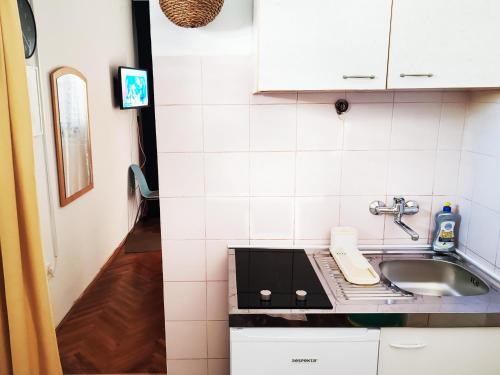 Studio Apartment Blue Window