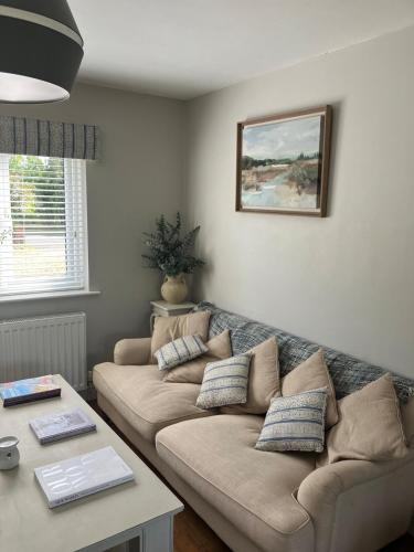 Posezení v ubytování Meadow View - Entire 3 Bed House Near Stamford