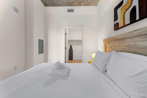 En eller flere senge i et værelse på Channelside - Near Everything in Tampa! Ybor DT