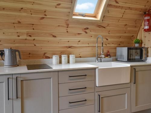 Η κουζίνα ή μικρή κουζίνα στο Hawthorn - Uk47620