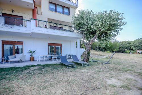 Κήπος έξω από το Oasis Acropolis Serres With Parking Next to Center