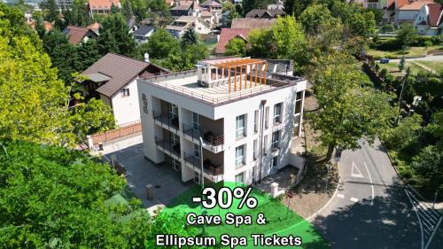 Park Central Tapolca - Corner