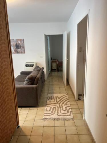 Appartement moderne 43 m2 au cœur de Montpellier, Tramway au pied de l'immeuble, Parking public, Idéal pour 1 à 3 personnes