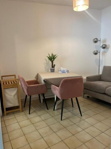 Appartement moderne 43 m2 au cœur de Montpellier, Tramway au pied de l'immeuble, Parking public, Idéal pour 1 à 3 personnes