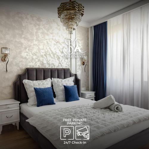 Ένα ή περισσότερα κρεβάτια σε δωμάτιο στο Sika Trezor Apartment Arad