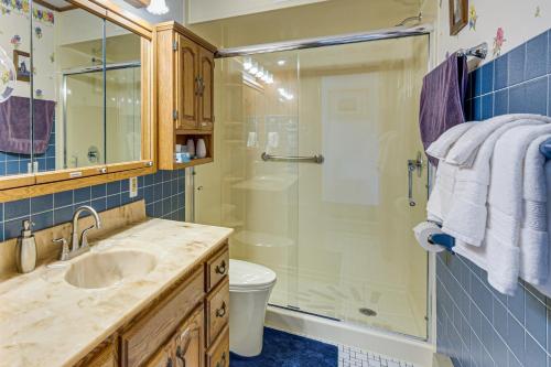 Ένα μπάνιο στο 15 Mi to Duluth Lake Superior Beachfront Home!