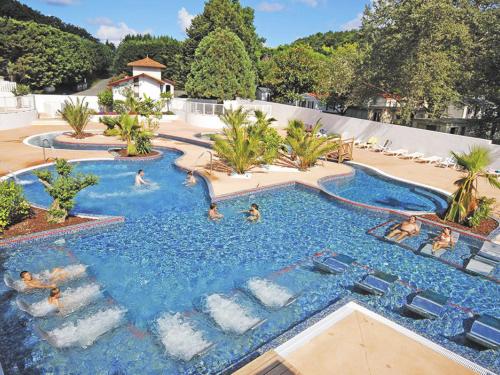 Πισίνα στο ή κοντά στο Camping Bidart