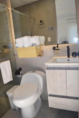 Bilik mandi di Tu hogar de lujo en Villanueva
