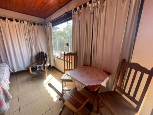 Χώρος καθιστικού στο Biruta Guest House - com Ar Condicionado - Praia da Tartaruga