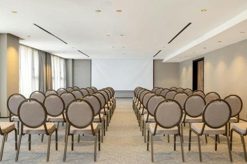 Espace de conférence ou salle de réunion dans l'établissement Le Meridien Casablanca