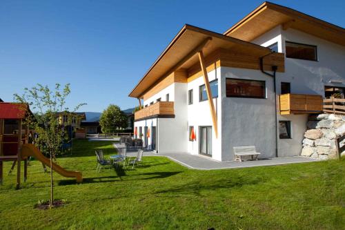 Το κτήριο όπου στεγάζεται  το διαμέρισμα