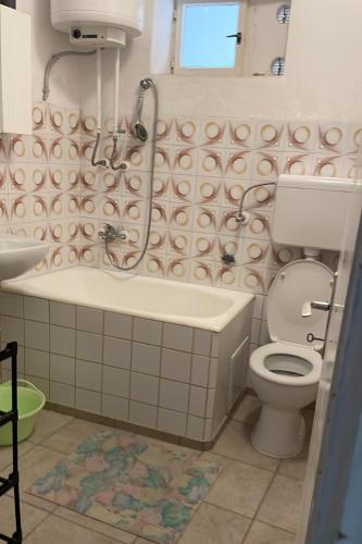 Apartments by the sea Podgora, Makarska - 11888