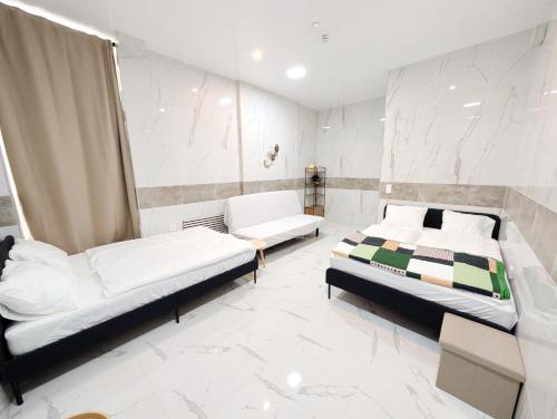 Elegant Vienna Apartments in Prime Location Steps from Danube & Prater