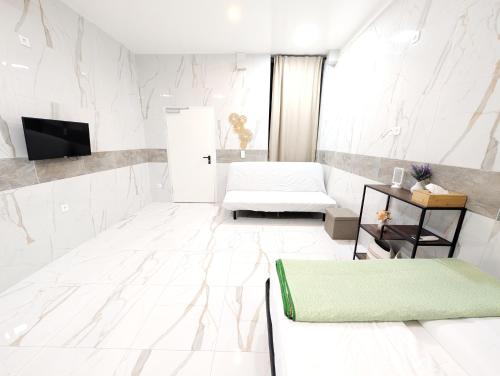 Elegant Vienna Apartments in Prime Location Steps from Danube & Prater