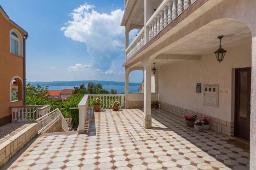 Crikvenica Three-Bedroom Apartment 1