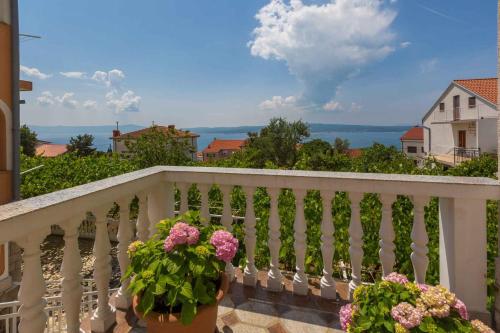 Crikvenica Three-Bedroom Apartment 1
