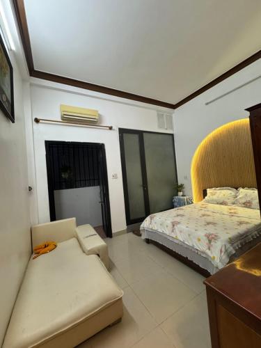 Un ou plusieurs lits dans un hébergement de l'établissement Đại Nội Saphia Homestay