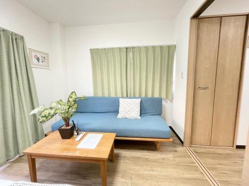 M101 8mins from Ikebukuro sta 9min to Shinjuku byTrain
