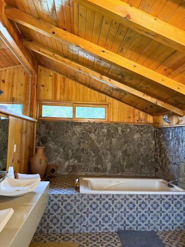 Ένα μπάνιο στο Cabaña Agapanto at Casa Elba