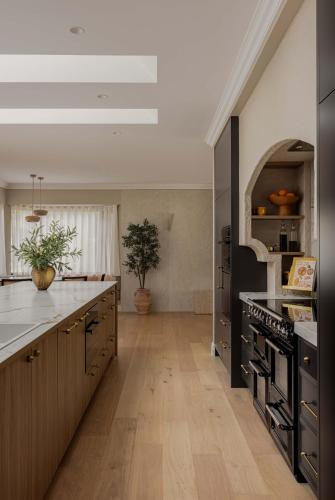 Una cocina o zona de cocina en Cinque House - Close to Berry