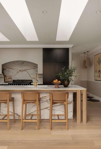 Una cocina o zona de cocina en Cinque House - Close to Berry