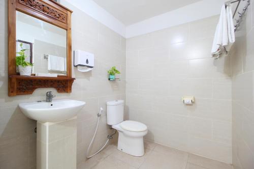 Bilik mandi di Hotel Jati Sanur