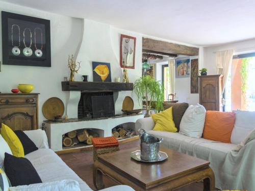 Mansion in Fréjus with Private Pool