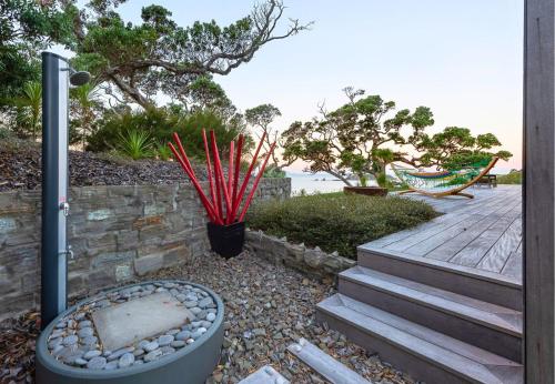 Zahrada ubytování Hauora, beachfront in Moureeses Bay Northland
