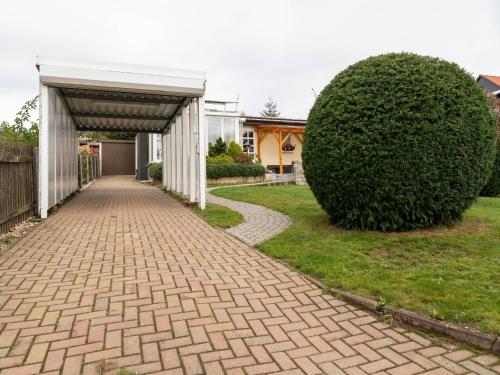 Κήπος έξω από το Ferienwohnung mit Kamin in Thale-Friedrichsbrunn