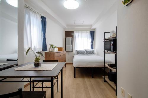 Modern Living Tokyo Komagome 605, a compact studio at excellent location