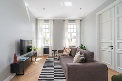 Foto Bold 1909 Residences - Art Nouveau Living 1