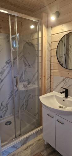 Fotografie z fotogalerie ubytování Glamping nad Jeziorem v destinaci Nowe Guty