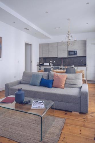 Foto Eclectic 2BR with shared terrace perfect getaway 3