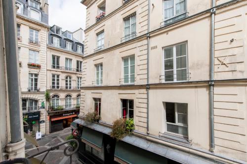 SUPER CENTRAL - Montorgueil - Designer Studio