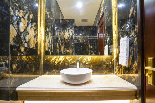 Gambar di galeri bagi Adamo Hotel Hung Yen - Free Daily Access To The Jimjilbang di HÆ°ng YÃªn