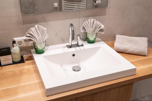 Gambar di galeri bagi Wellnesshotel Mein Almhof Superior di Nauders