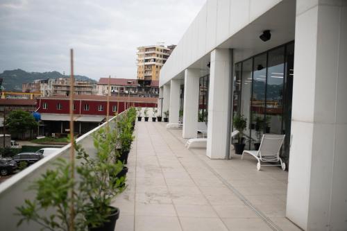 Balkón nebo terasa v ubytování Batumi Skynest