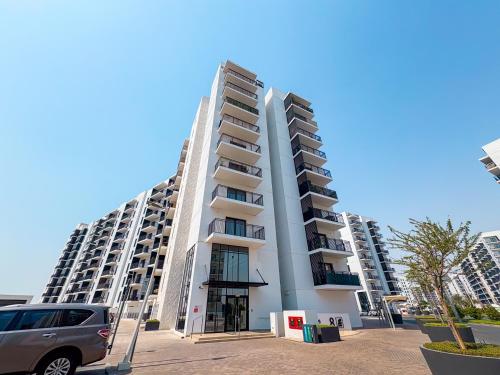 One Bedroom Apartment by Otolo Homes with Free Yas Theme Park Tickets