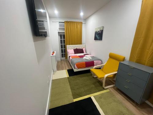 Χώρος καθιστικού στο 2 Bedroom Modern Unit in Central Manhattan